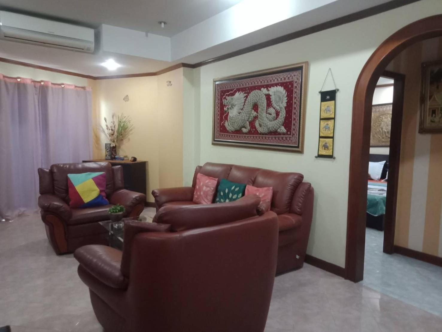 View Talay 2 Suite Apartments ジョムティエンビーチ エクステリア 写真