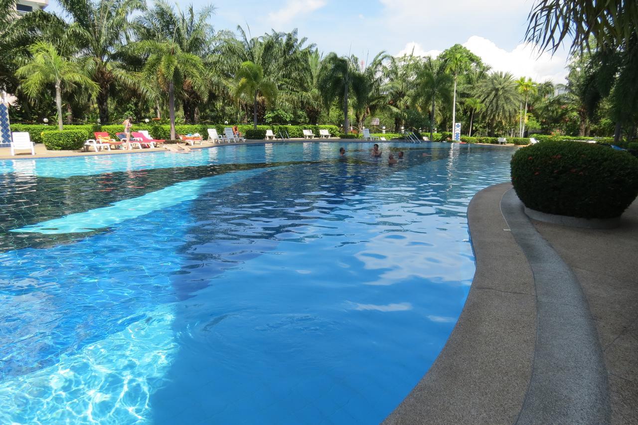 View Talay 2 Suite Apartments ジョムティエンビーチ エクステリア 写真