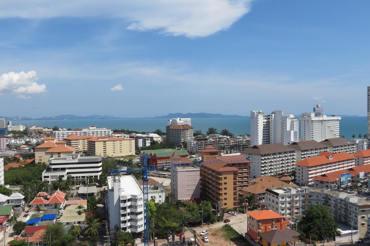 View Talay 2 Suite Apartments ジョムティエンビーチ エクステリア 写真