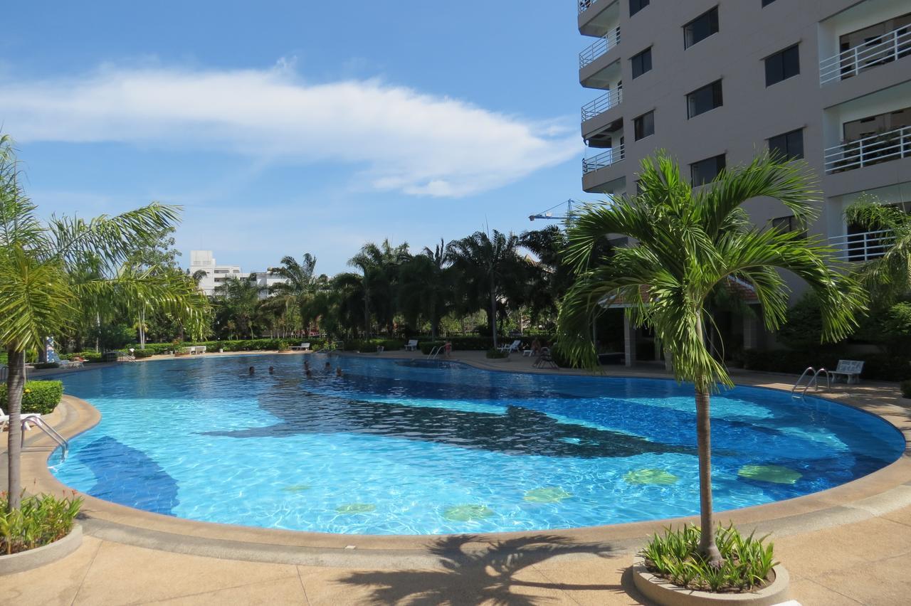 View Talay 2 Suite Apartments ジョムティエンビーチ エクステリア 写真